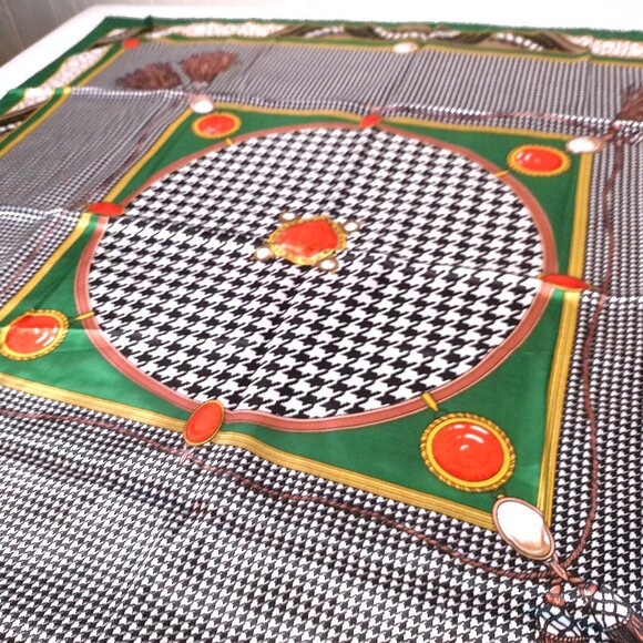 Large Square Scarf Houndstooth Print Silky Satin - Picture 6 of 9